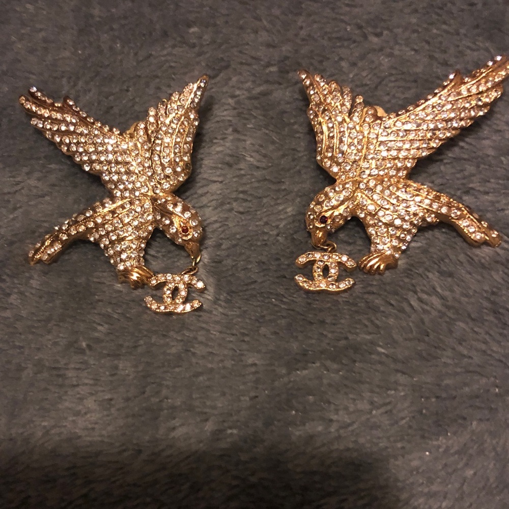 CHANEL eagle earrings